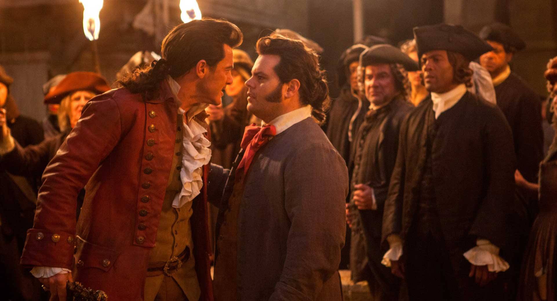 Endurgerðin á Fríðu og Dýrinu bönnuð í Malasíu og Kúveit vegna fyrsta hommans í sögu Disney