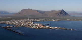 Sjötug kona á Akranesi úrskurðað í gæsluvarðhald grunuð um að hafa reynt að drepa tengdason sinn