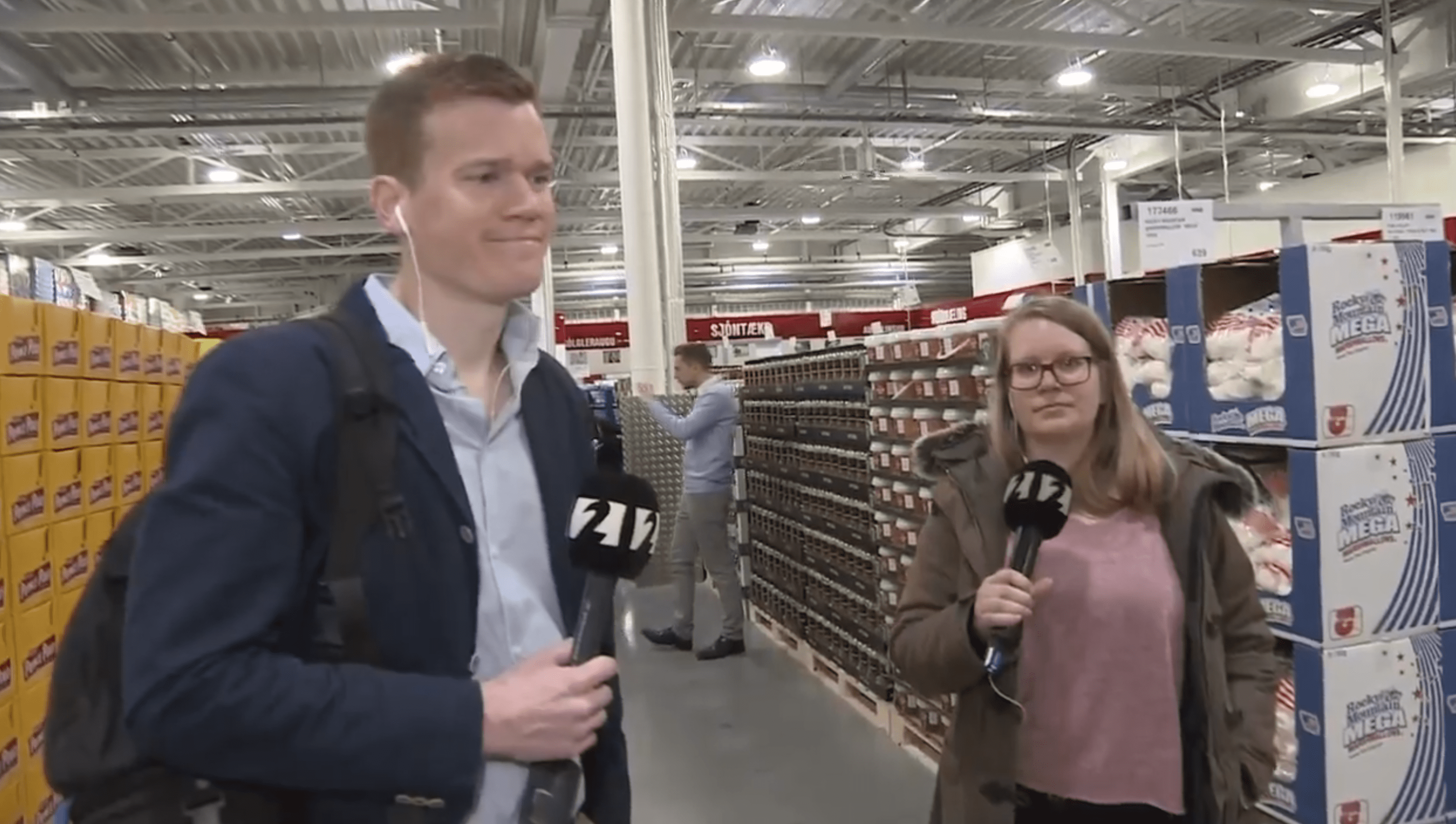 Twitter gerir grín að beinu útsendingunni frá opnun Costco: „Pínlegasti sjónvarpsviðburður ársins“