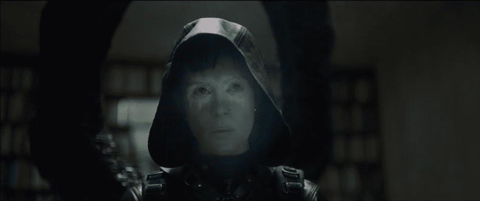 Sjáðu Englandsdrottningu breytast í Lisbeth Salander og leika á móti Sverri