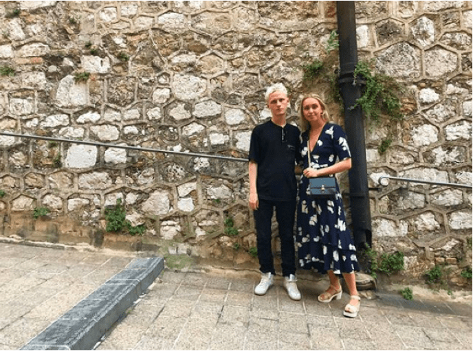 Sturla Atlas trúlofaður Steinunni