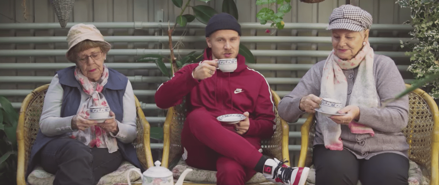 Krúttlegar ömmur í aðalhlutverki í nýju myndbandi Emmsjé Gauta