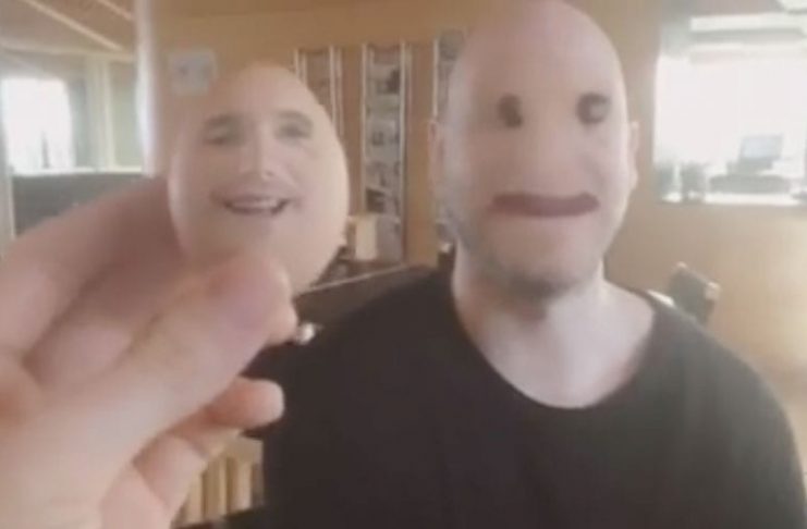 Eggið greip andlit Arnórs