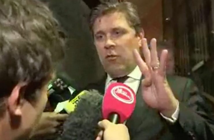 Grjóthart viðtal við Bjarna Ben á franskri sjónvarpsstöð slær í gegn