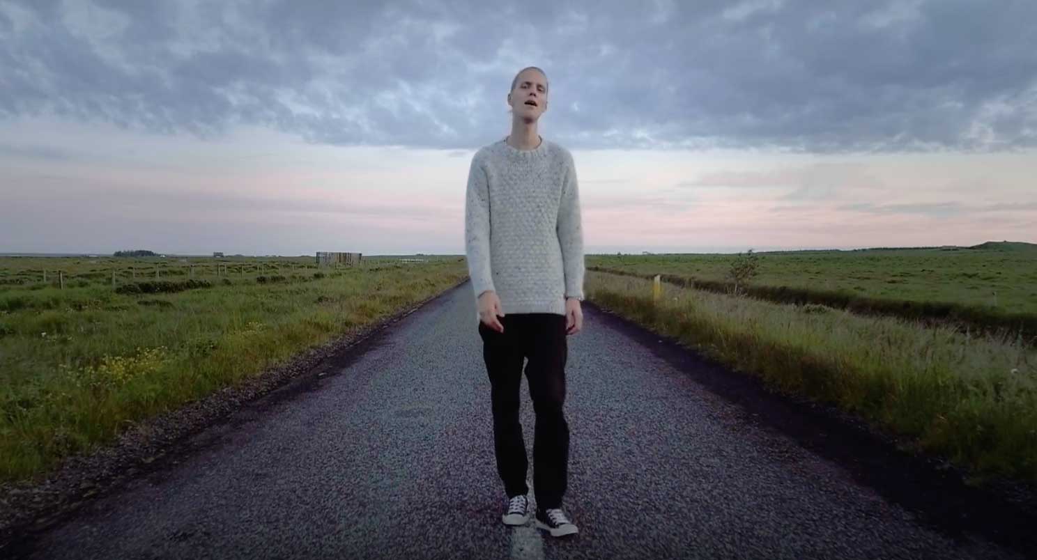 Hlustaðu á nýja lagið með Daða Frey