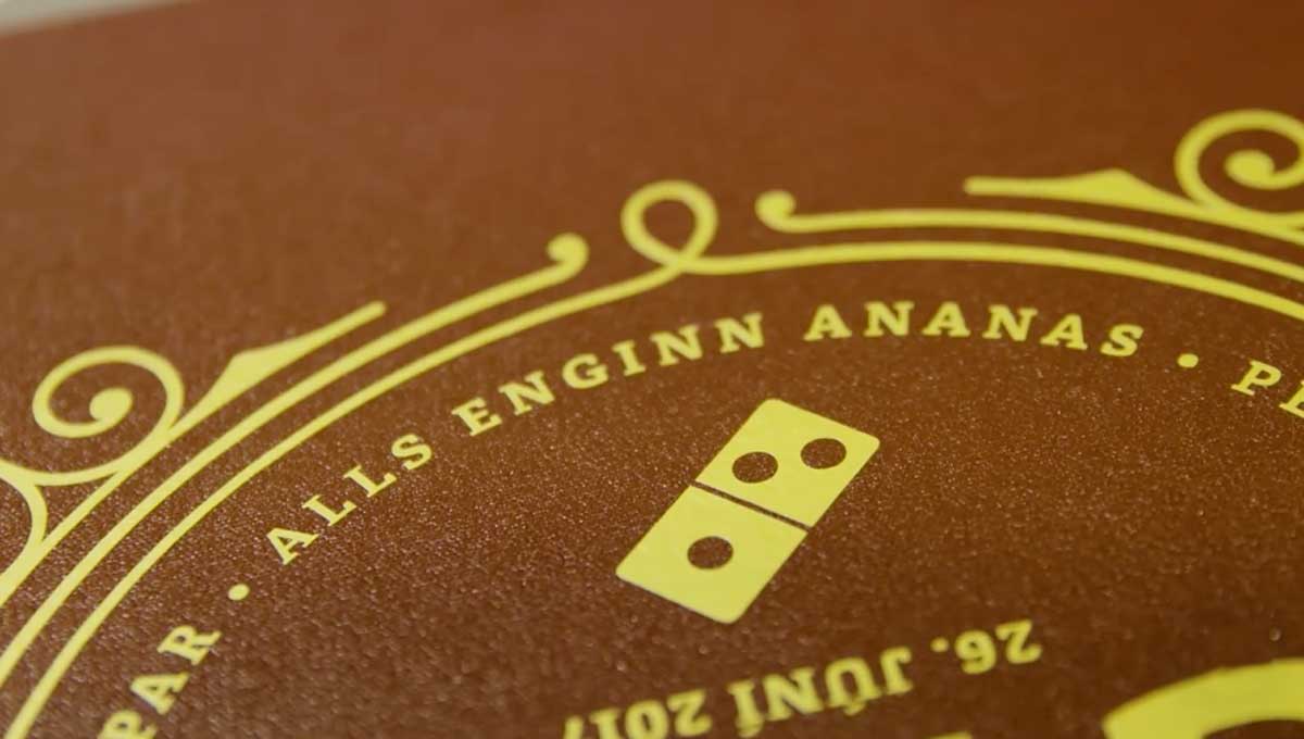 Domino's fór með pizzu á Bessastaði í tilefni af afmæli forsetans