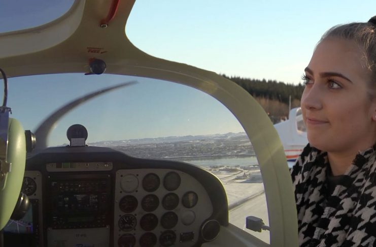 Ísabella er 17 ára flugmaður