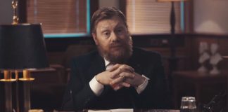 Jón Gnarr afhjúpar freka karlinn