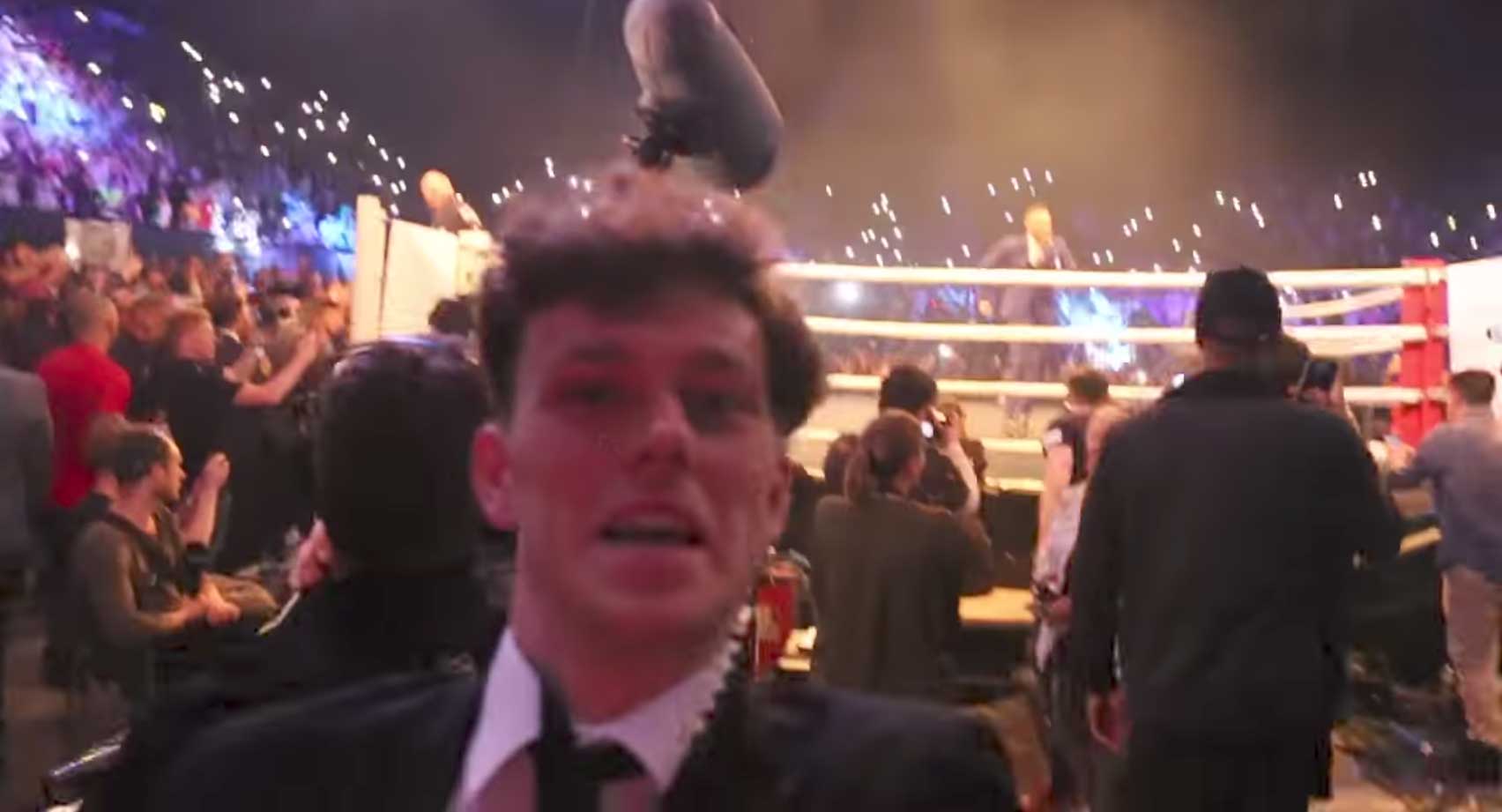 Laumaði sér baksviðs á útsmoginn hátt þegar Conor McGregor og Floyd Mayweather hittust í London