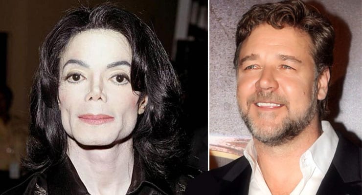 Russell Crowe segir Michael Jackson hafa gert símaöt í sér í þrjú ár