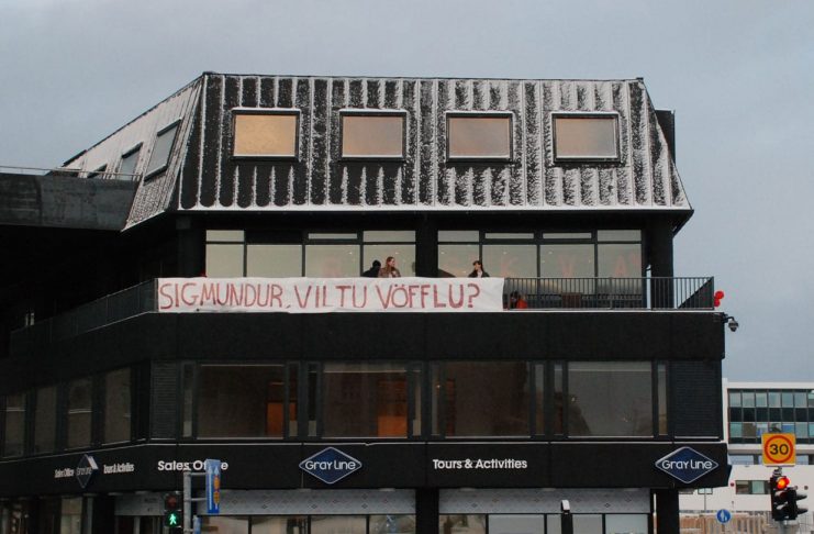 Bjóða Sigmundi Davíð í vöfflur