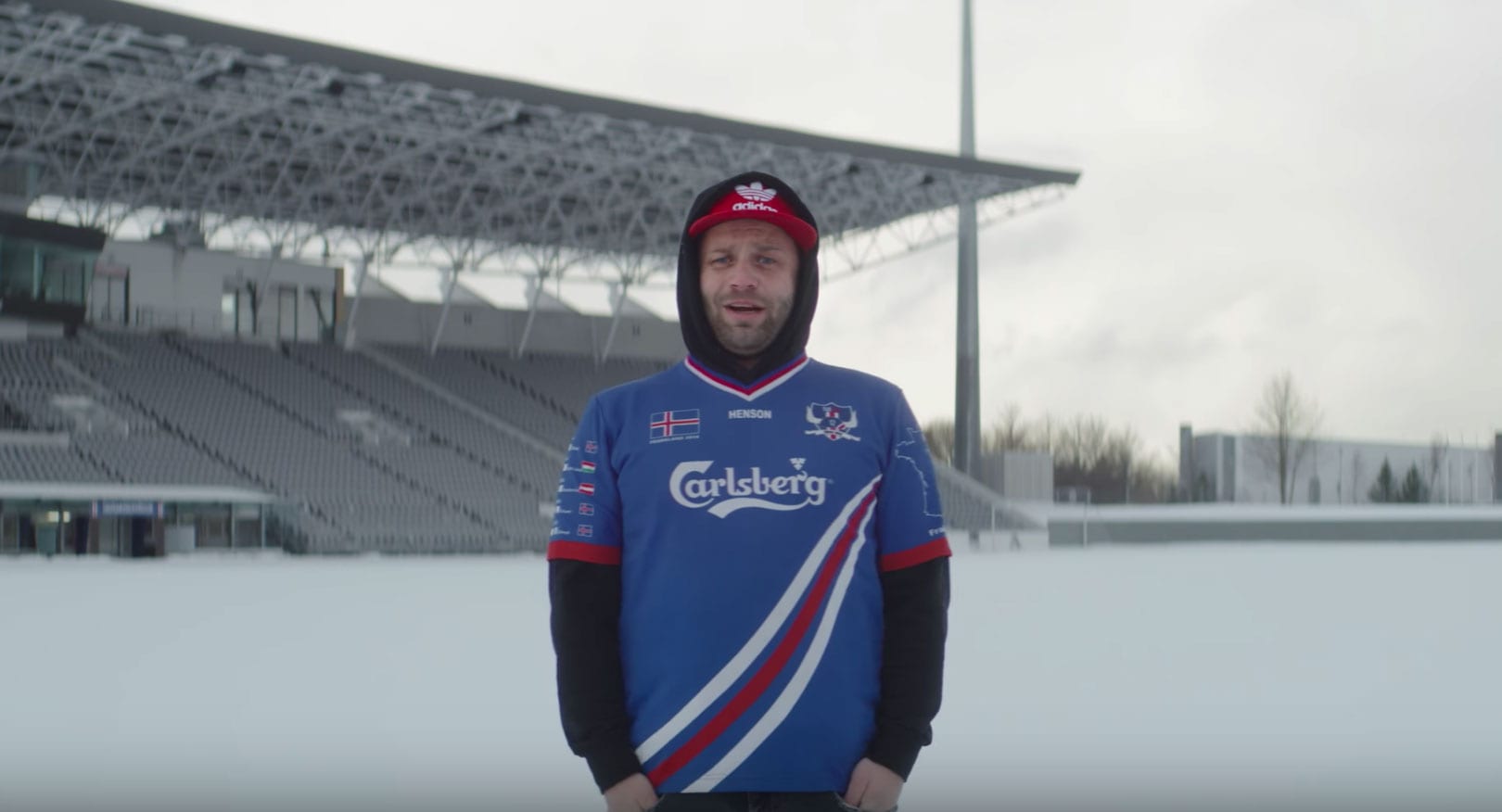 Joey Drummer segir heiminum söguna á bakvið Víkingaklappið í innslagi frá vefrisanum Yahoo