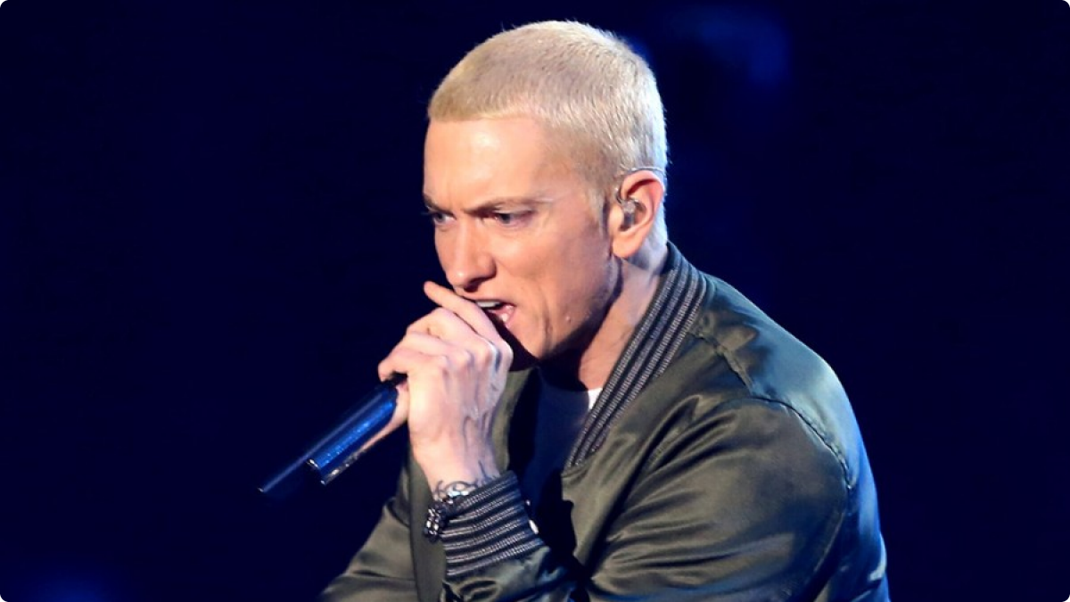 Eminem getur látið allt RÍMA! - Notar orðið „appelsína“ sem dæmi!