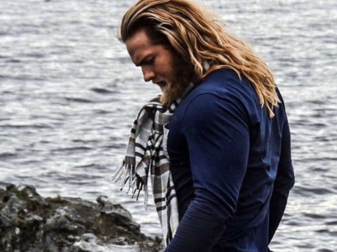 Hann er hermaður sem líkist þrumuguðinum ÞÓR og er að slá í gegn á Instagram - MYNDIR