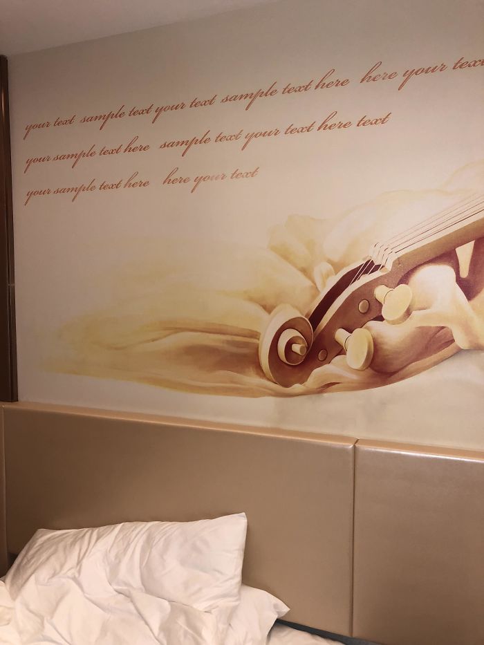 This Hotel Forgot To Insert A Quote Into The Wall Decorations Text Sample