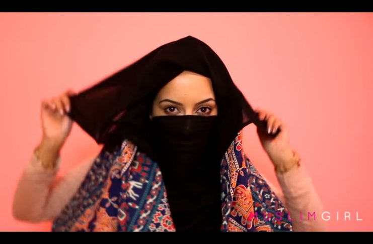 Hijab í 100 ár