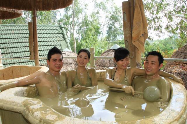 It Seems Like A Champagne Bath Is Yesterday’s News Now…
