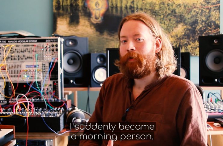 „Þetta er heilagt rými.“—SKE heimsækir hljóðver Berndsen (myndband)